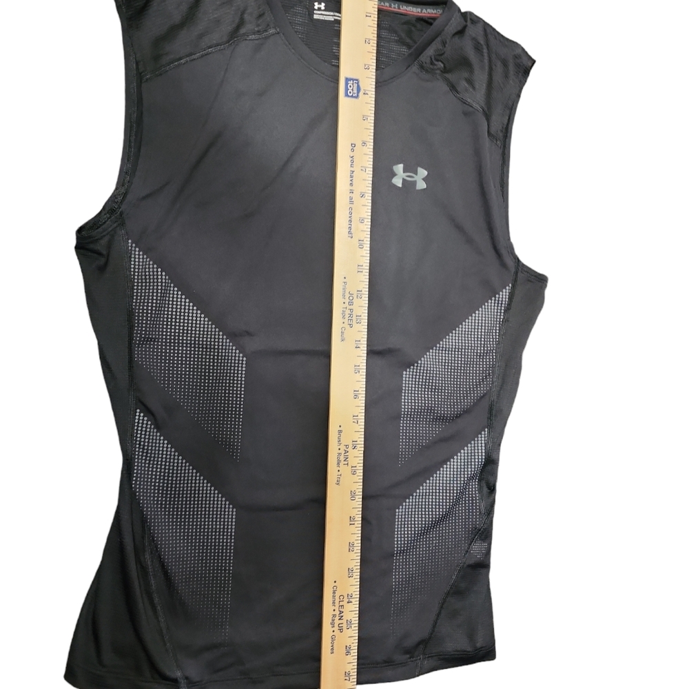 Under Armor heatgear compression men's XL sleeveless tank - Picture 7 of 7